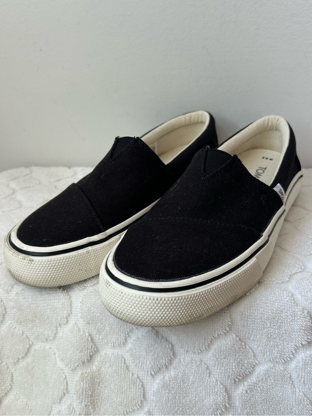 TOMS Alpargata Fenix Slip-On Shoes Black and White Size 5.5
